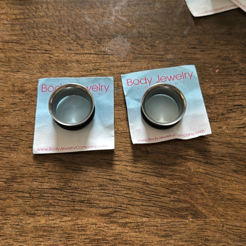 Metal gages